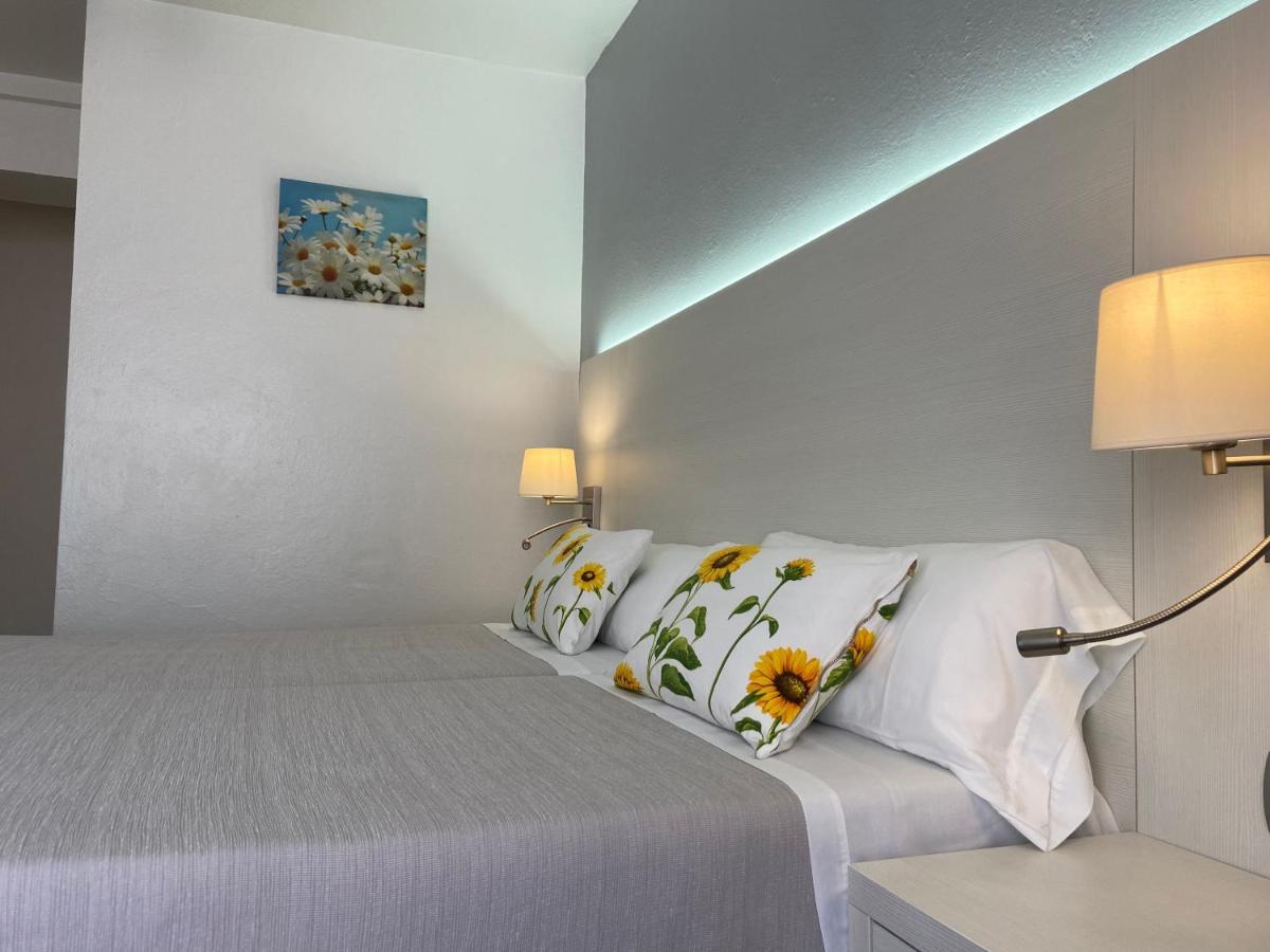Hostal Pitiusa Ibiza Extérieur photo