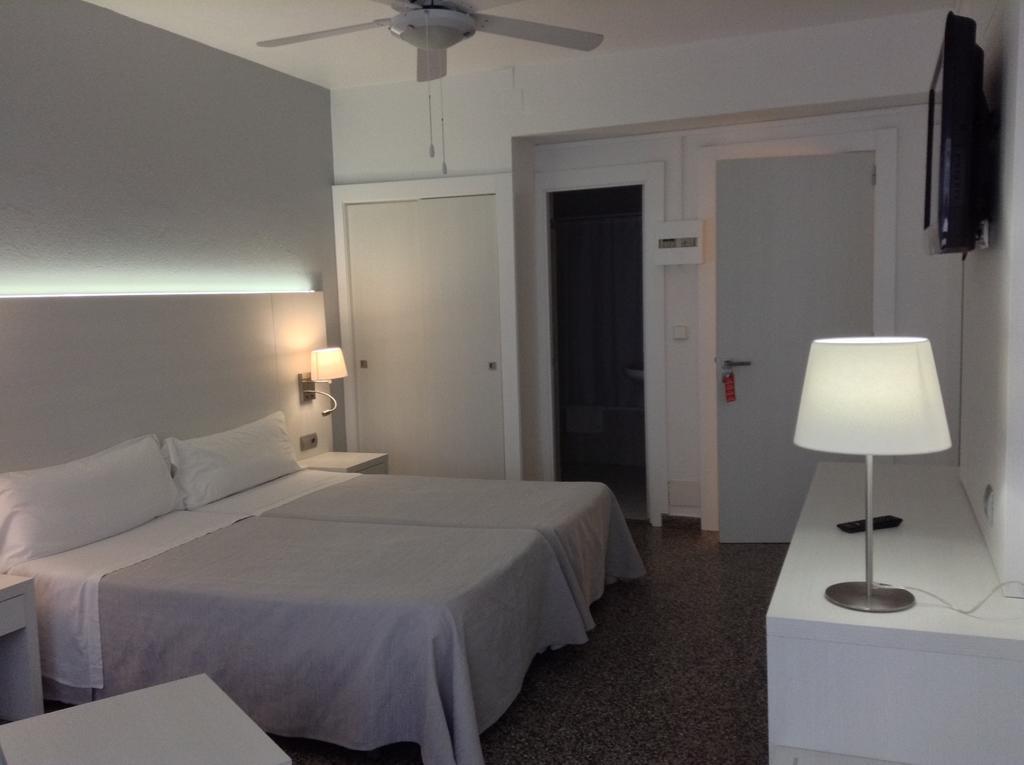 Hostal Pitiusa Ibiza Chambre photo